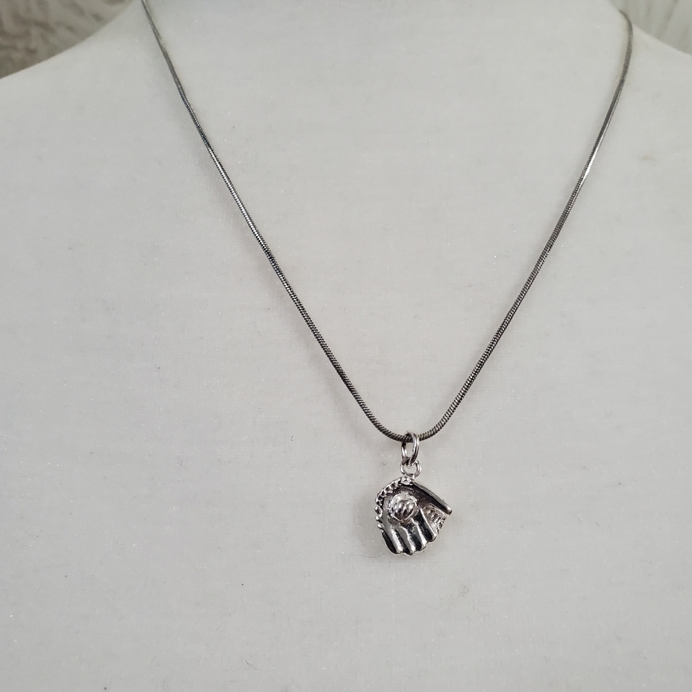 .925 STERLING SILVER  BASEBALL SOFTBALL GLOVE WITH BALL NECKLACE